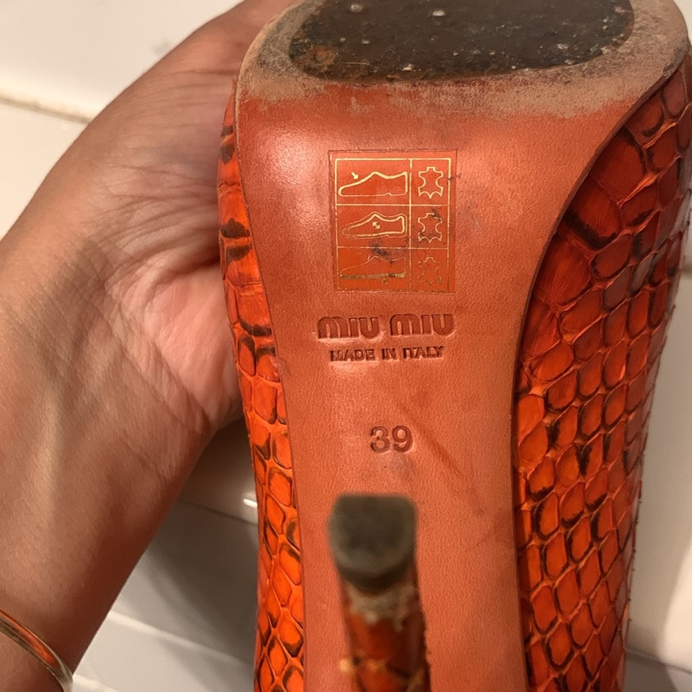 Prada Miu Miu Orange Python Leather Peep Toe Plat… - image 4